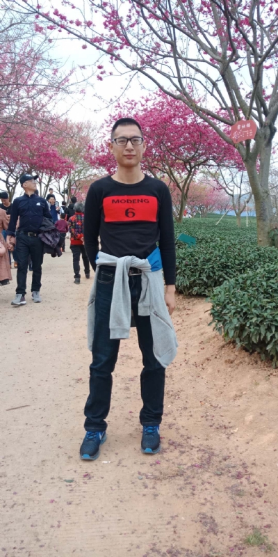 小梁的第一张照片--龙岩蓝颜知己交友网